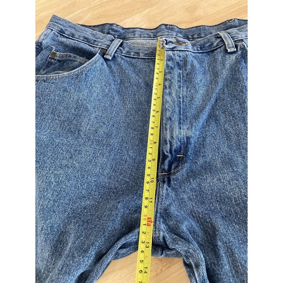 Wrangler Mens Jeans 40 X 30 Straight Leg Mid Rise Medium Wash Relaxed - Picture 6 of 8